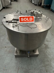 Stainless steel tank-6809