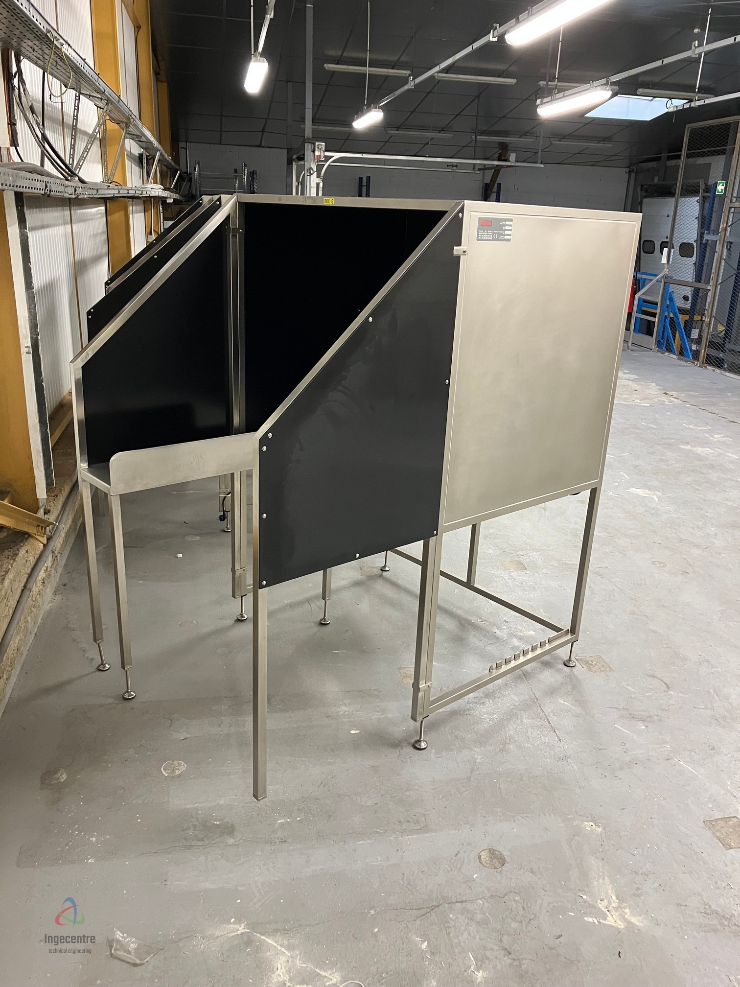 INGENNEO - Caja Mirage-7054