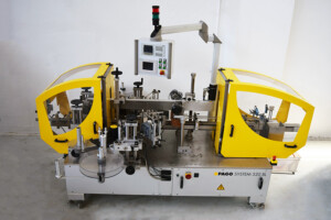 Vial labeler