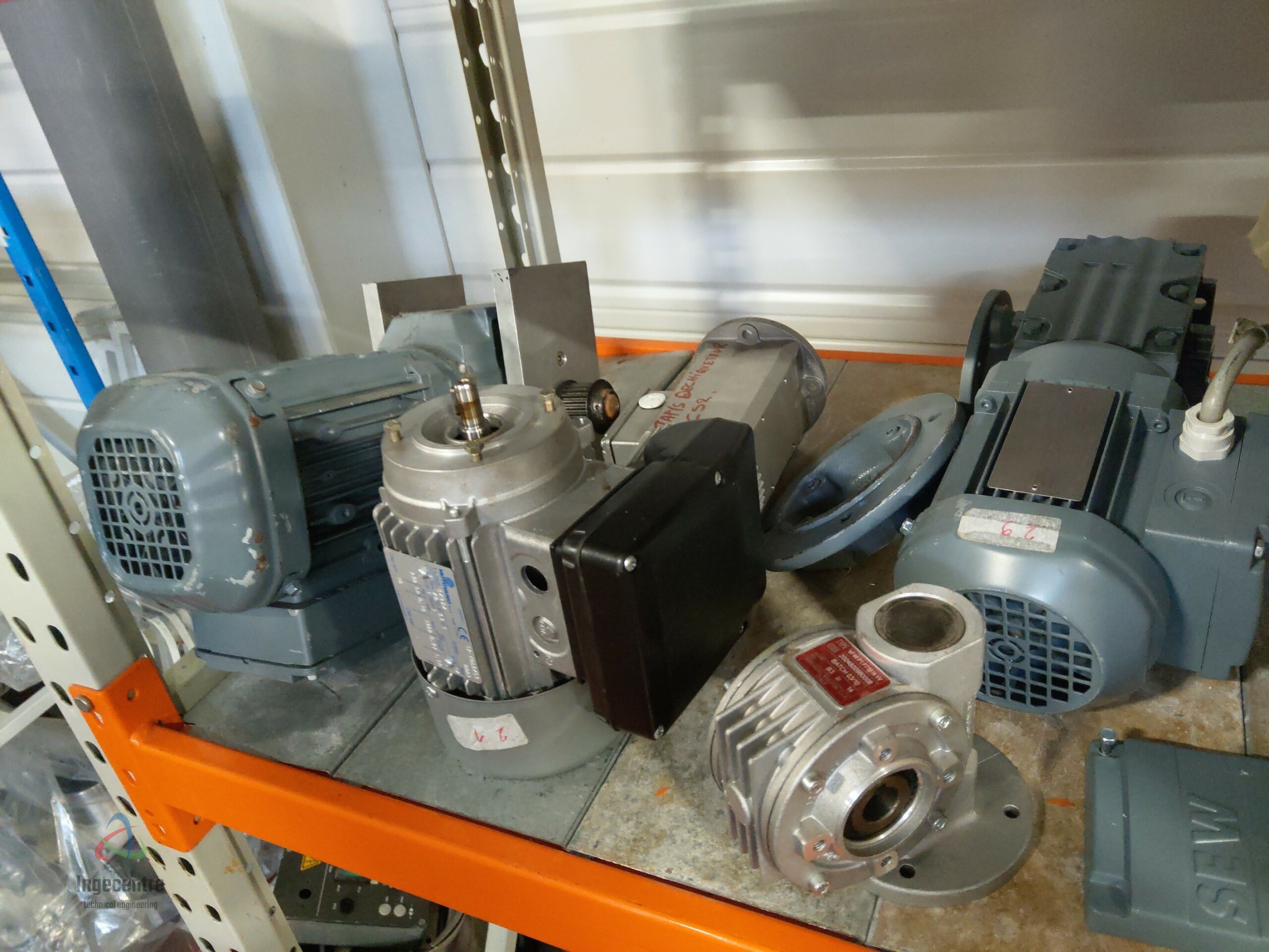 INGENNEO - Lot of motors